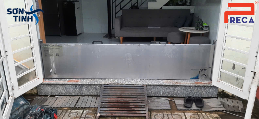 Preca Cửa Chống Ngập: 98% Độ Kín